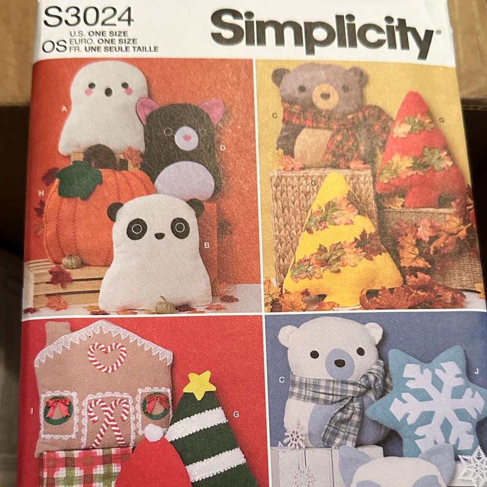 Simplicity Plush Toy Pattern Set For Every Holiday New uncut factory folded